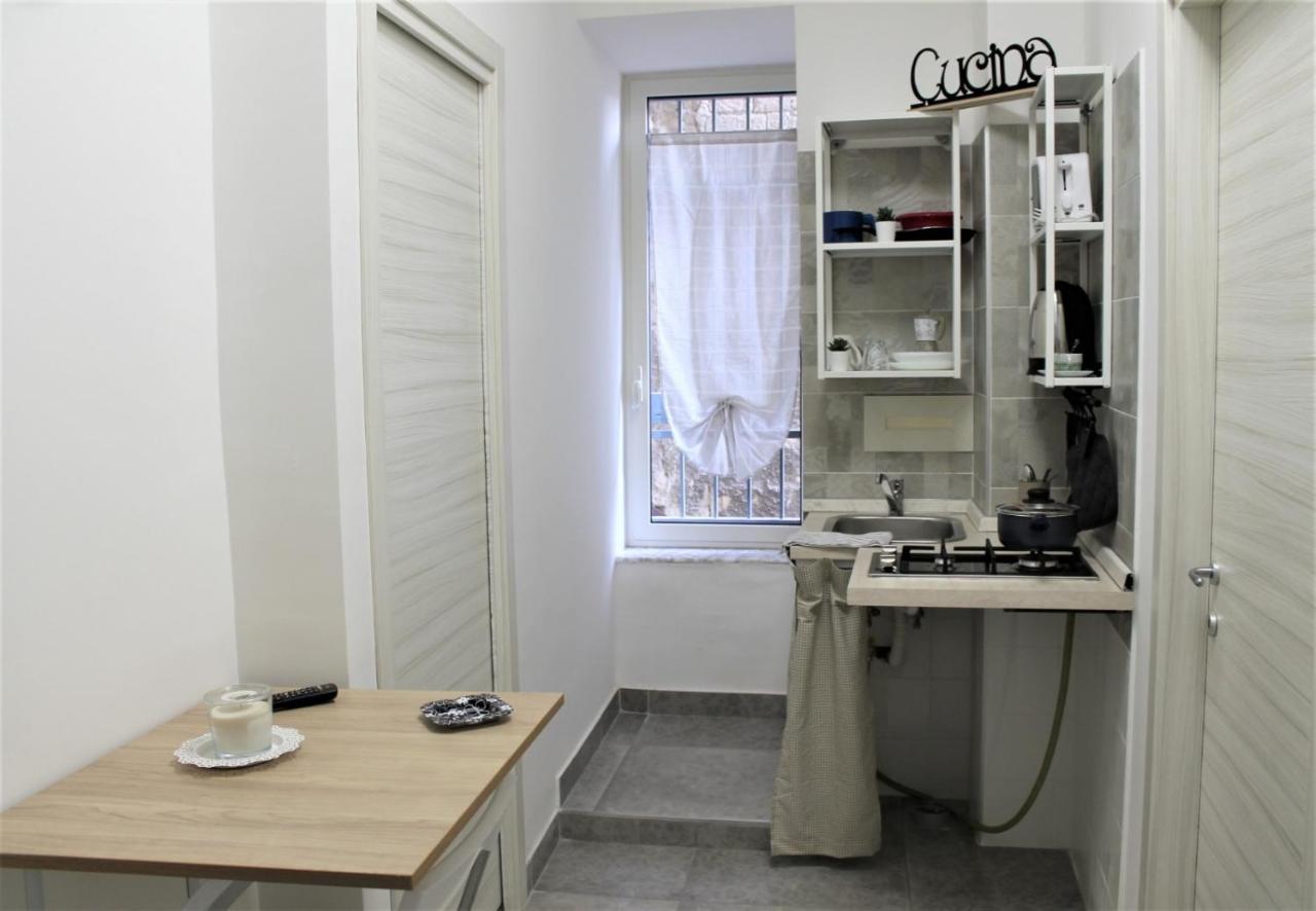 riccia, frolla e babbà Apartamento Nápoles Quarto foto