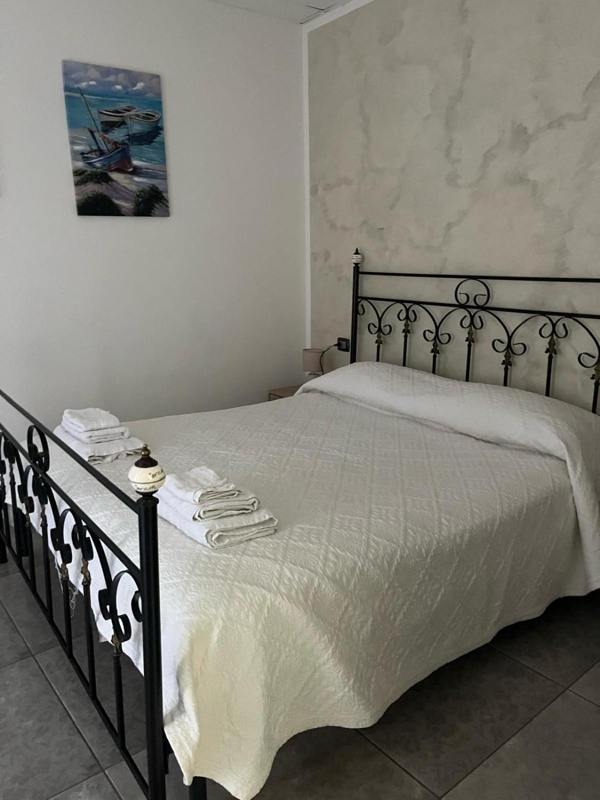 riccia, frolla e babbà Apartamento Nápoles Exterior foto